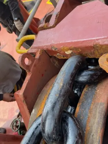 Anchors & Anchor Chains (photo 3)
