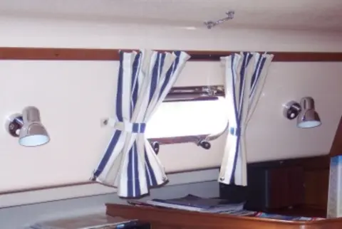 Curtain Porthole