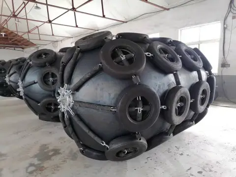 Pneumatic Rubber Fenders (photo 2)